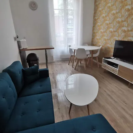 Chanzy Aux Pieds De La Cathedrale Apartment Reims